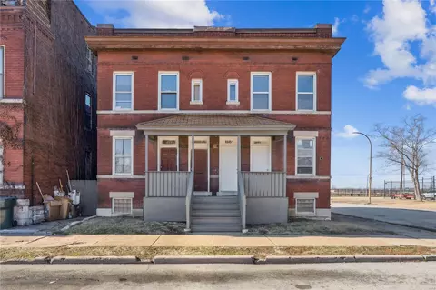1843 Rauschenbach Ave, Saint Louis, MO 63106