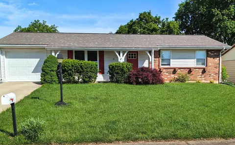 4 Greengage Rd, Saint Peters, MO 63376
