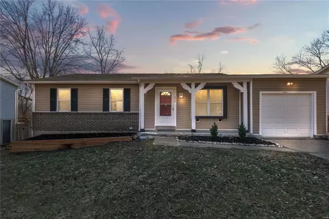 820 Prigge, Saint Louis, MO 63138