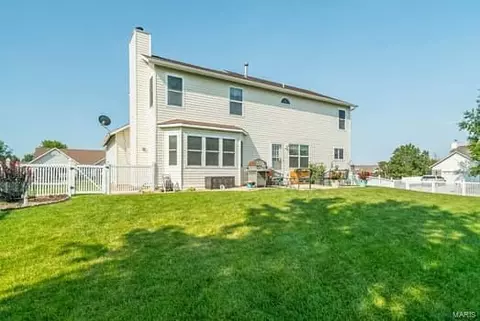 1449 Sunburst Dr, O'fallon, MO 63366 photo 15