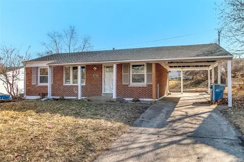 1740 Atmore Dr, Saint Louis, MO 63136