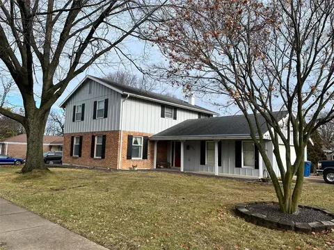 3344 Town And Country Ln, Saint Charles, MO 63301