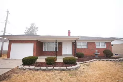 766 Buckley Rd, Saint Louis, MO 63125