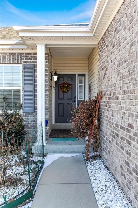 87 Arbor Hollow Ct, Ballwin, MO 63011 photo 3