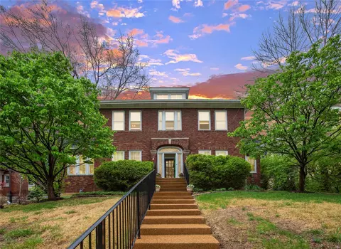 4 Princeton Ave, University City, MO 63130