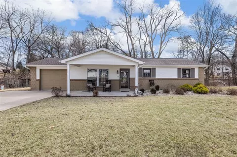 1476 Norwood Dr, Saint Charles, MO 63303