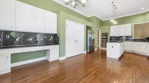16000 Canterbury Estates Dr, Ellisville, MO 63021 photo 12