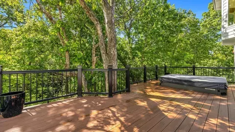 16000 Canterbury Estates Dr, Ellisville, MO 63021 photo 35