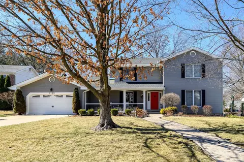 2123 Willow Way Ct, Chesterfield, MO 63017