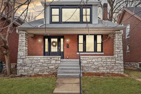 3227 Hartford St, Saint Louis, MO 63118