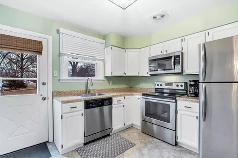 Kitchen - 228 Ramsey Ln, Ballwin, MO 63021 photo 1 of 1