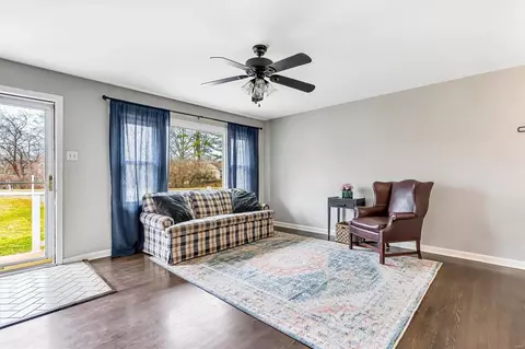 Living - 228 Ramsey Ln, Ballwin, MO 63021 photo 1 of 3