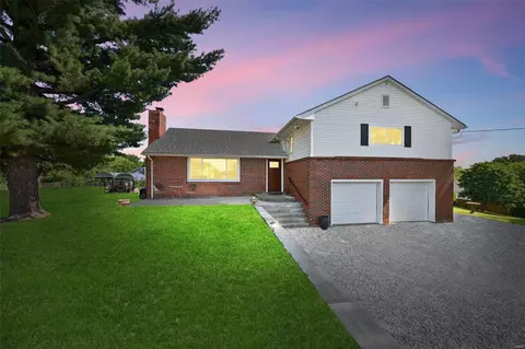 734 Hickory Dale Dr, Saint Charles, MO 63304