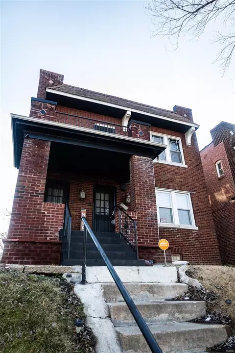 4640 Carter Ave, Saint Louis, MO 63115