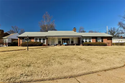 8201 Balson Ave, Saint Louis, MO 63132