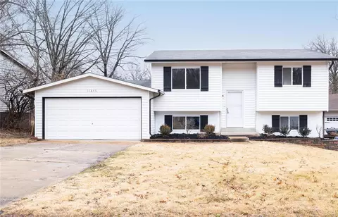 11646 Briarbrae Ct, Saint Louis, MO 63138