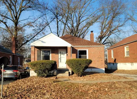 9151 Edna St, Saint Louis, MO 63137