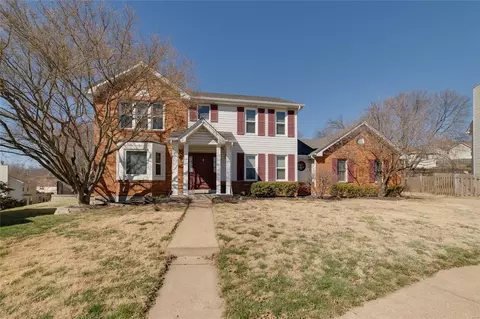 113 Rhinegarten Dr, Florissant, MO 63031