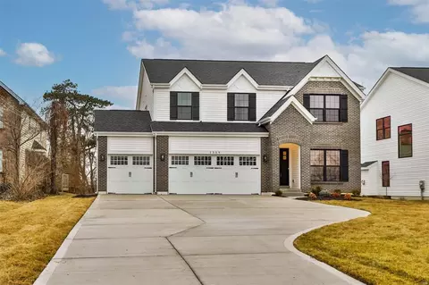 1359 Craig Rd, Saint Louis, MO 63146
