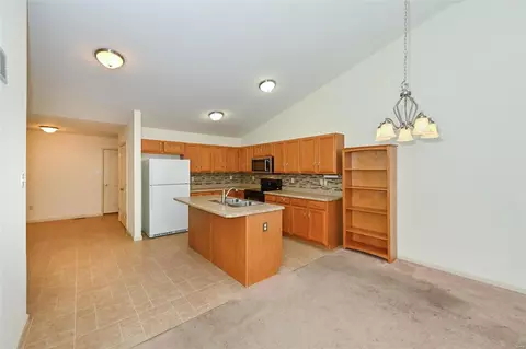 224 Coachgate Ln, Ballwin, MO 63021 photo 6