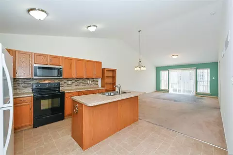224 Coachgate Ln, Ballwin, MO 63021 photo 5