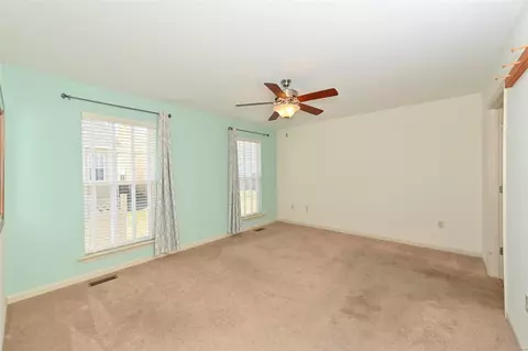 224 Coachgate Ln, Ballwin, MO 63021 photo 10