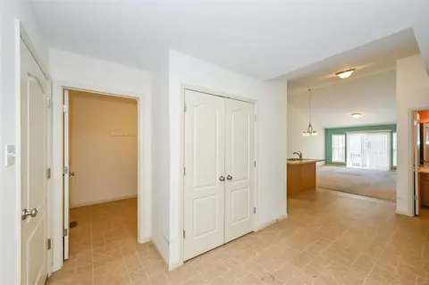 224 Coachgate Ln, Ballwin, MO 63021 photo 4