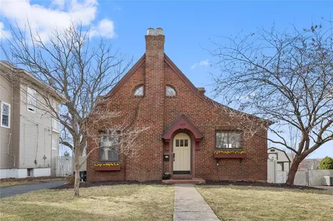 1717 Boneta Ave, Saint Louis, MO 63117