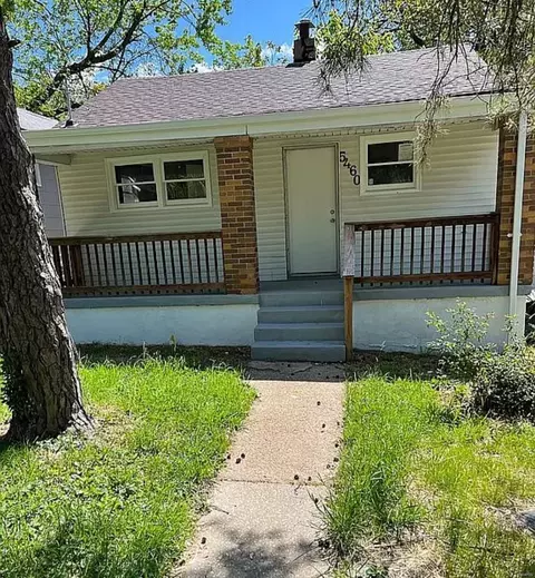 5460 Hamilton Ave, Saint Louis, MO 63136