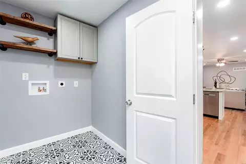 413 Woodland Hill Ct, Manchester, MO 63021 photo 8