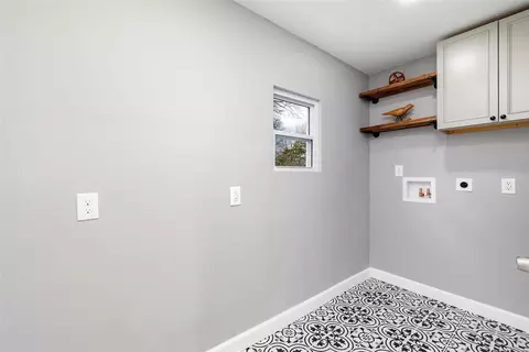 413 Woodland Hill Ct, Manchester, MO 63021 photo 9