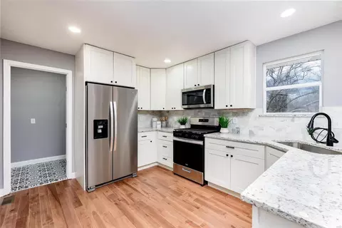 413 Woodland Hill Ct, Manchester, MO 63021 photo 7