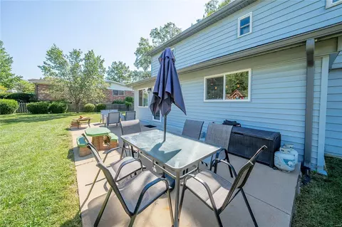 Exterior - 331 Elmcrest Dr, Ballwin, MO 63011 photo 9 of 19