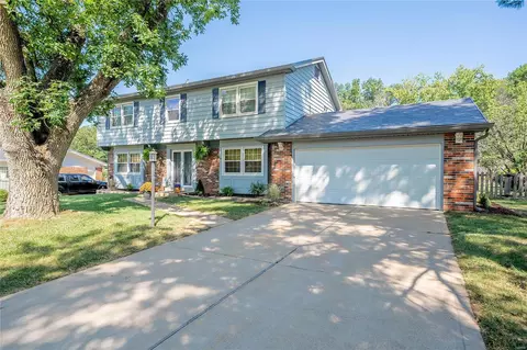 Exterior - 331 Elmcrest Dr, Ballwin, MO 63011 photo 3 of 19