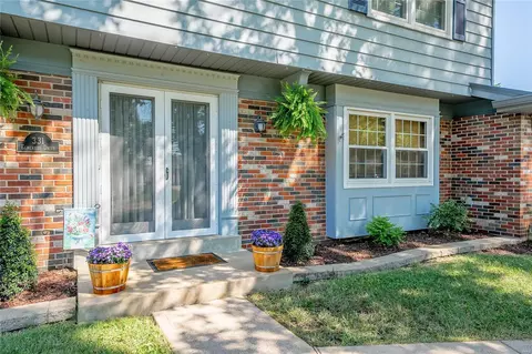 Exterior - 331 Elmcrest Dr, Ballwin, MO 63011 photo 5 of 19