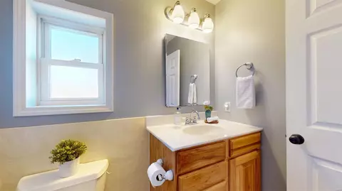 Bath - 331 Elmcrest Dr, Ballwin, MO 63011 photo 6 of 6