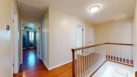 Entry Way - 331 Elmcrest Dr, Ballwin, MO 63011 photo 2 of 2