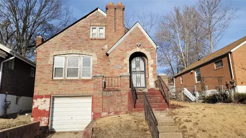 6933 Edison Ave, Saint Louis, MO 63121