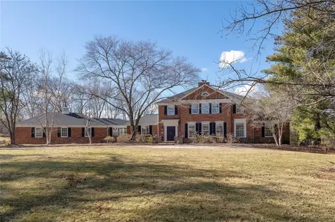 25 Bellerive Country Club Grounds Dr, Saint Louis, MO 63141