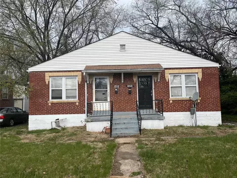 1491 Ferguson Ave, Saint Louis, MO 63133