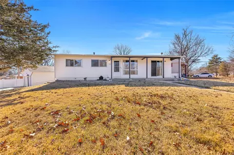 1348 Columbus, Saint Louis, MO 63138