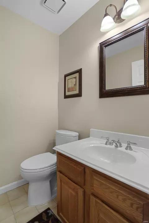 Bath - 147 Baxter Heights Ct, Manchester, MO 63011 photo 1 of 5