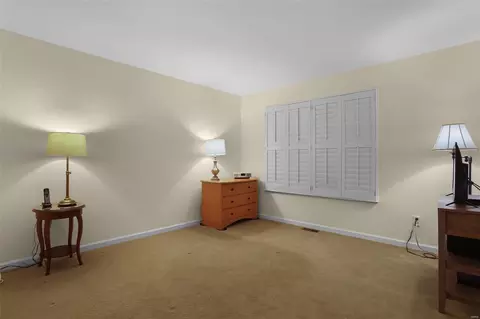 Bedroom - 147 Baxter Heights Ct, Manchester, MO 63011 photo 3 of 3