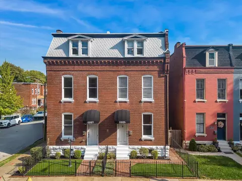 2227 Arsenal St, Saint Louis, MO 63118