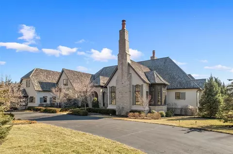 964 Masonridge Rd, Saint Louis, MO 63141