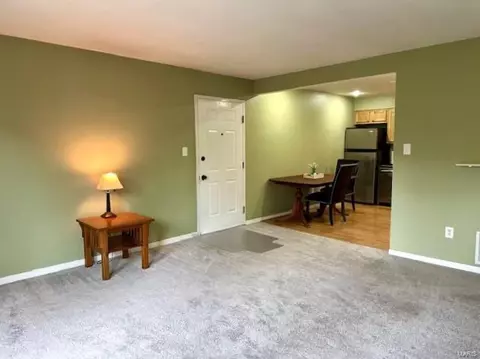 717 Ridgeside Dr #D, Ballwin, MO 63021 photo 2