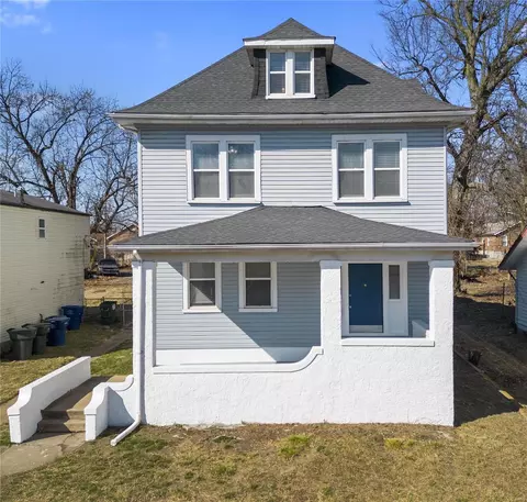 8617 Mora Ln, Saint Louis, MO 63147