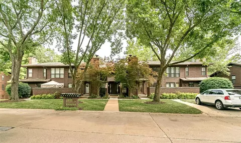 2012 Trailcrest Ln #6, Saint Louis, MO 63122