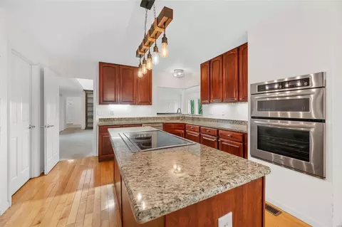 Kitchen - 4002 Radcliffe Place Ct, Wildwood, MO 63025 photo 2 of 3