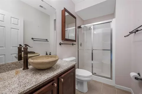 Bath - 4002 Radcliffe Place Ct, Wildwood, MO 63025 photo 4 of 4